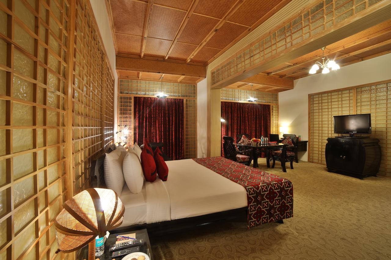 Ramoji Film City- Sitara Luxury Hotel Pedda Ambarpet Exterior foto